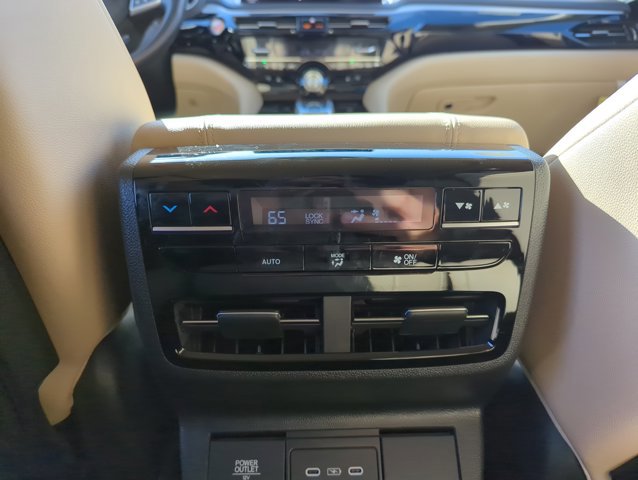 Used 2025 Acura MDX image 19