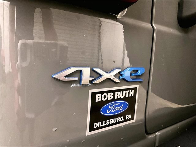 Used 2022 Jeep Wrangler Unlimited Sahara w/ Cold Weather Group AWD/4WD image 13