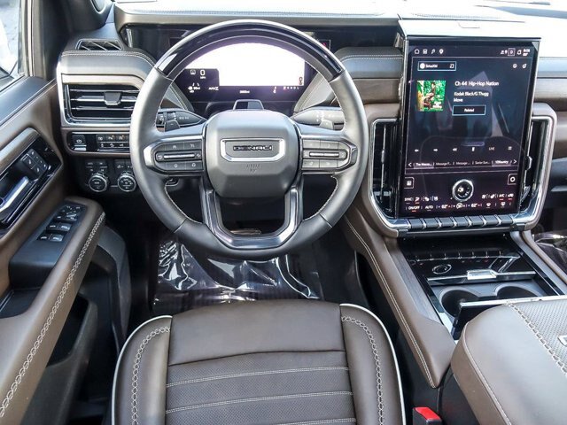 Used 2026 GMC Yukon Denali Ultimate AWD/4WD image 21