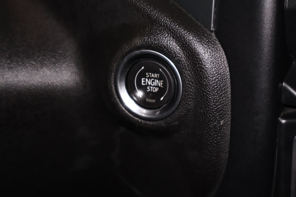 Used 2019 Chevrolet Silverado 1500 LT w/ All-Star Edition AWD/4WD image 26