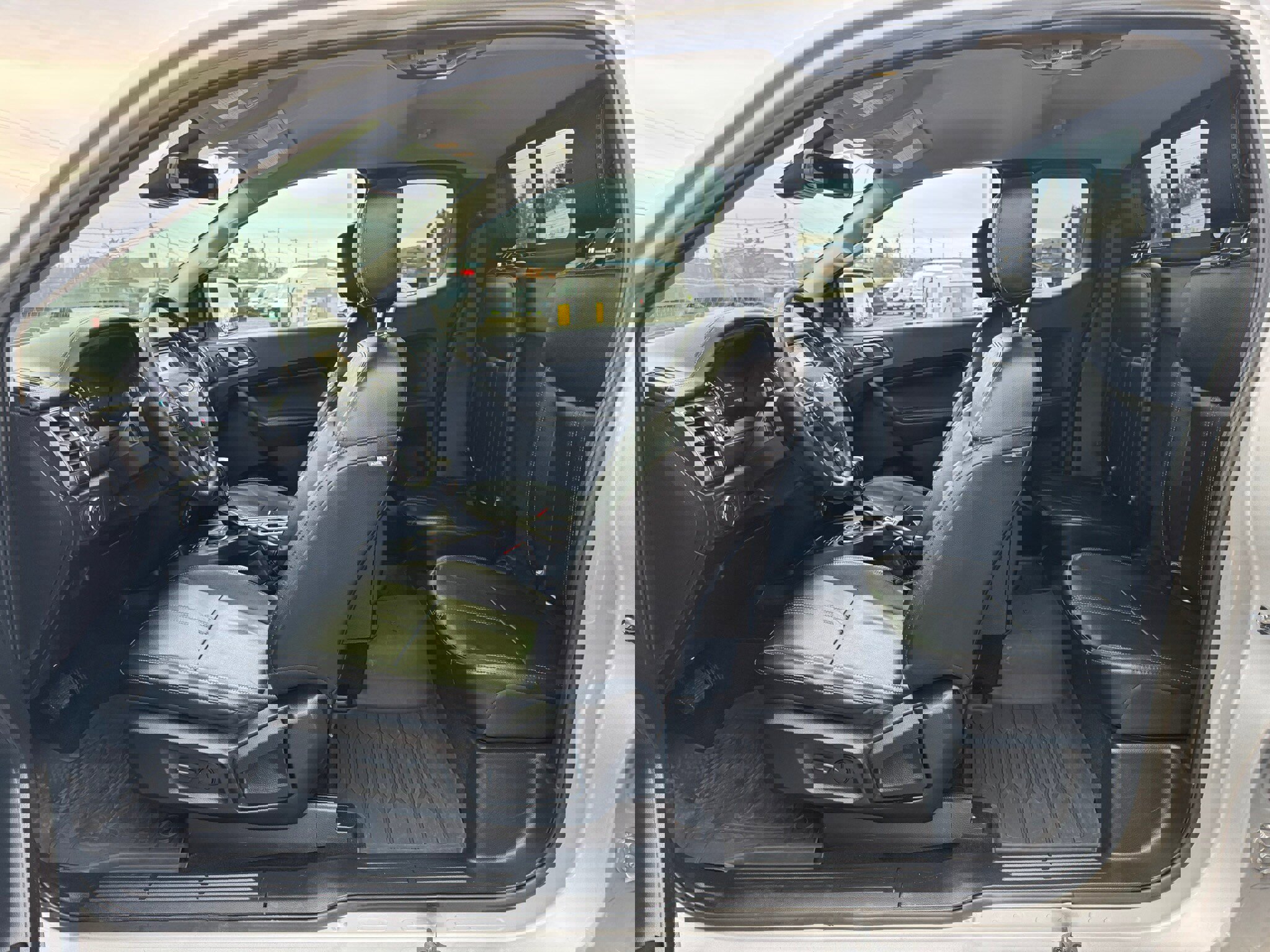 Certified 2019 Ford Ranger Lariat w/ Equipment Group 501A Mid image 17