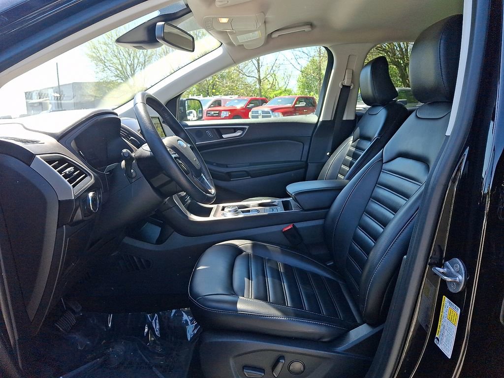 Certified 2024 Ford Edge SEL AWD/4WD image 13