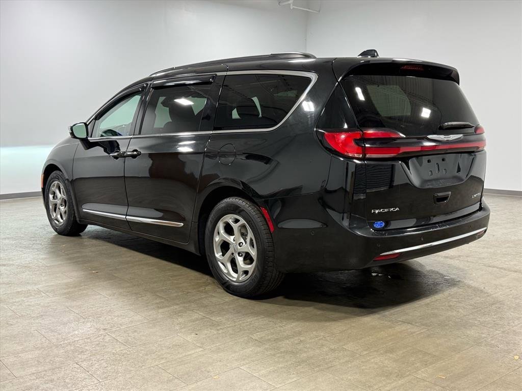 Used 2022 Chrysler Pacifica Limited image 6