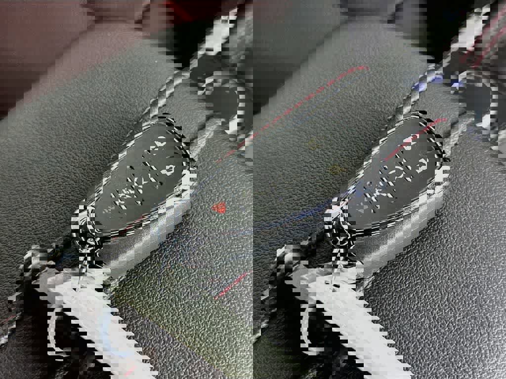 Used 2025 Chevrolet Blazer RS image 25