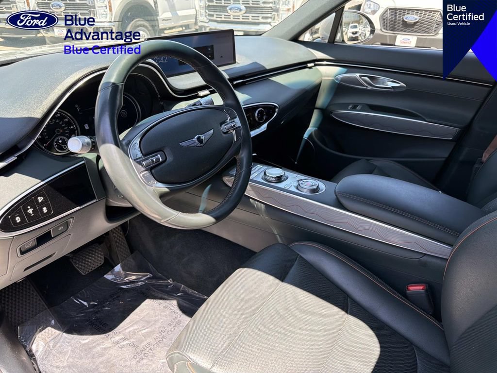 Used 2023 Genesis GV70 2.5T w/ Advanced Package AWD/4WD image 16