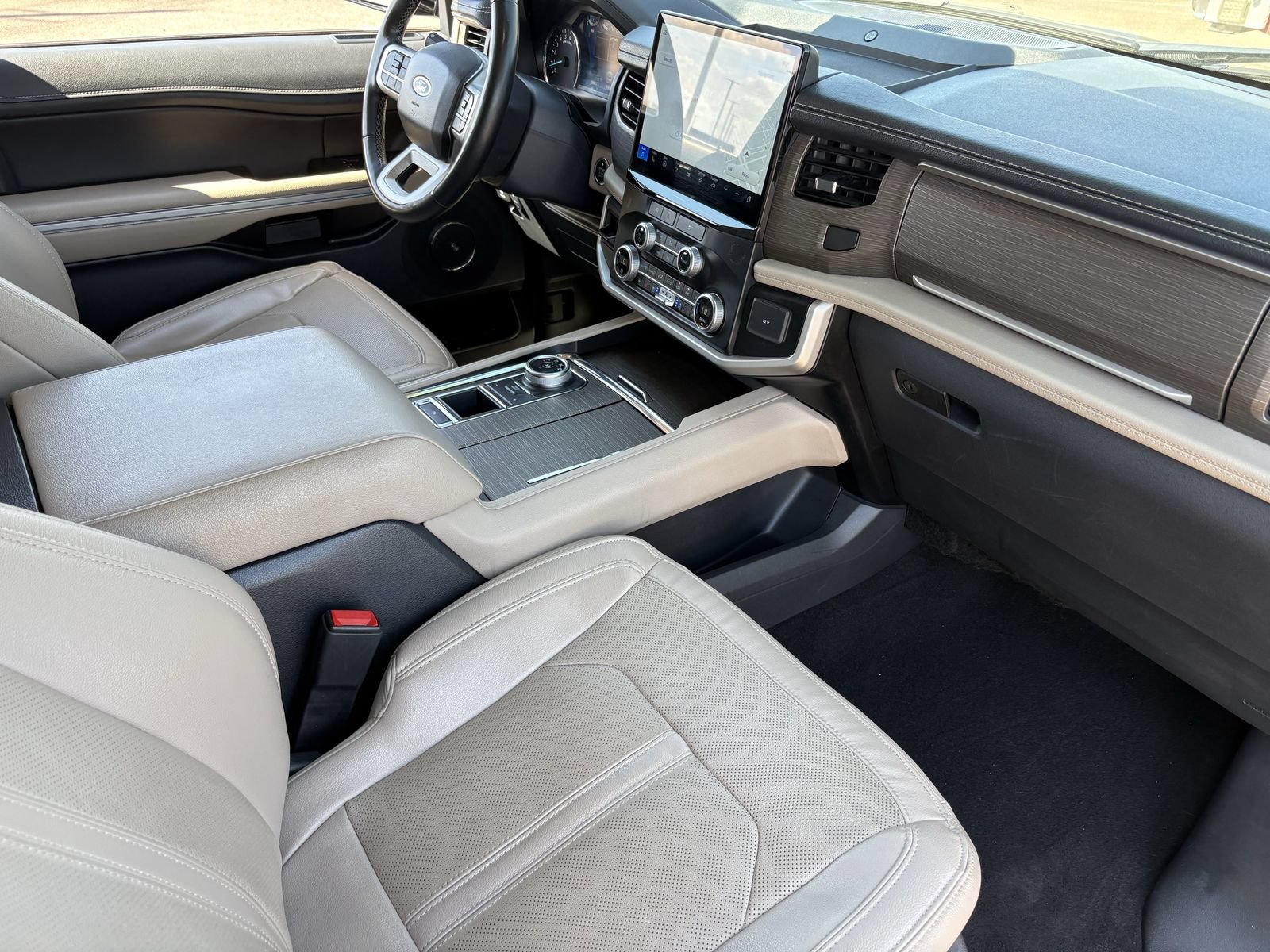 Certified 2024 Ford Expedition Limited RWD image 14