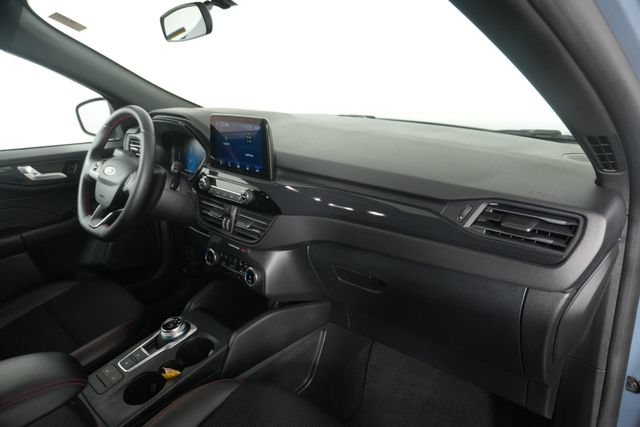Certified 2025 Ford Escape ST-Line Select AWD/4WD image 30