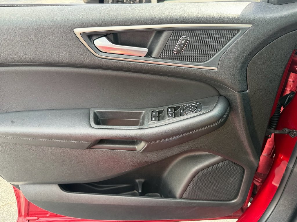 Certified 2024 Ford Edge SEL AWD/4WD image 32