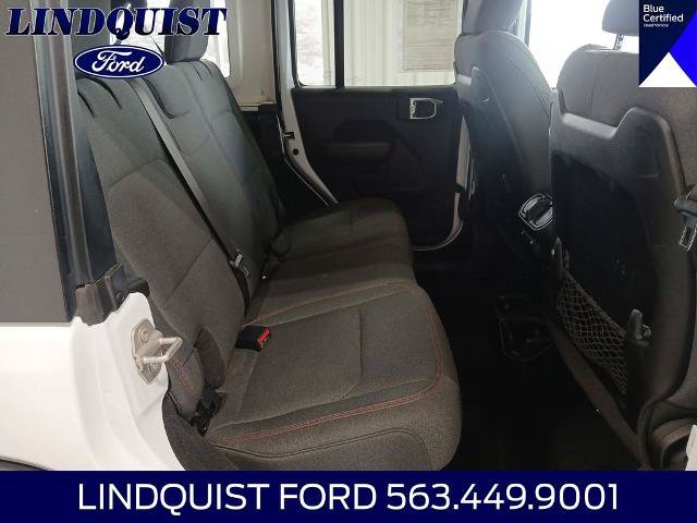 Used 2024 Jeep Wrangler Unlimited Rubicon w/ Technology Group AWD/4WD image 18
