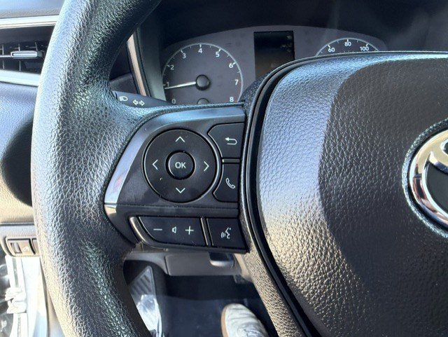 Used 2025 Toyota Corolla LE FWD image 16