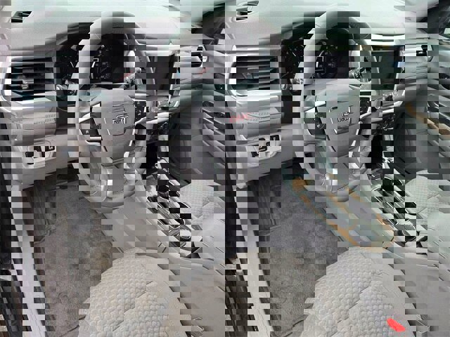 Used 2017 GMC Acadia SLE w/ Driver Alert Package I image 10