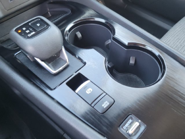 Used 2023 Nissan Rogue SV FWD image 13