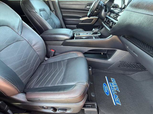 Used 2023 Nissan Pathfinder Platinum AWD/4WD image 10