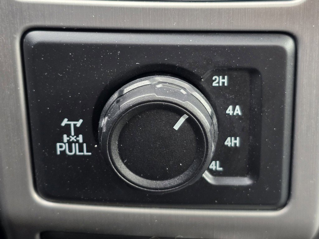 Certified 2018 Ford F150 Platinum w/ Technology Package image 20