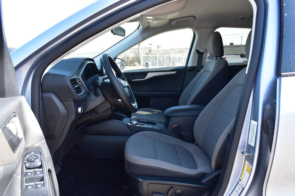 Certified 2022 Ford Escape SE w/ Cold Weather Package image 9