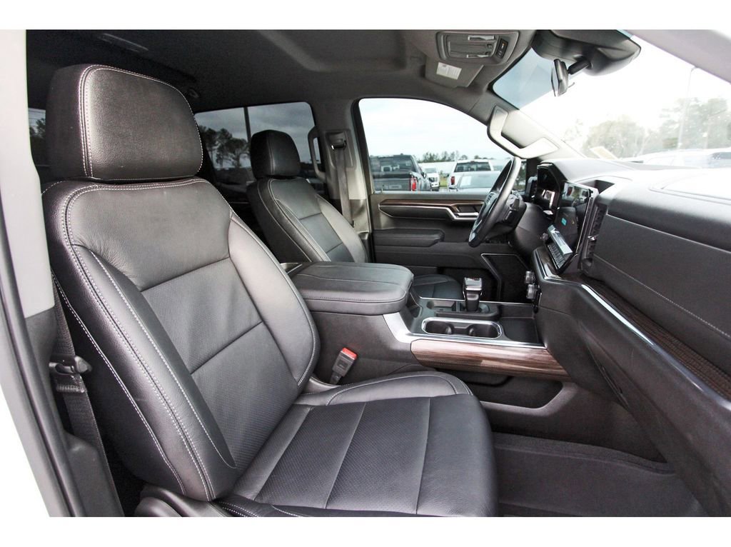 Used 2023 Chevrolet Silverado 1500 LT image 26