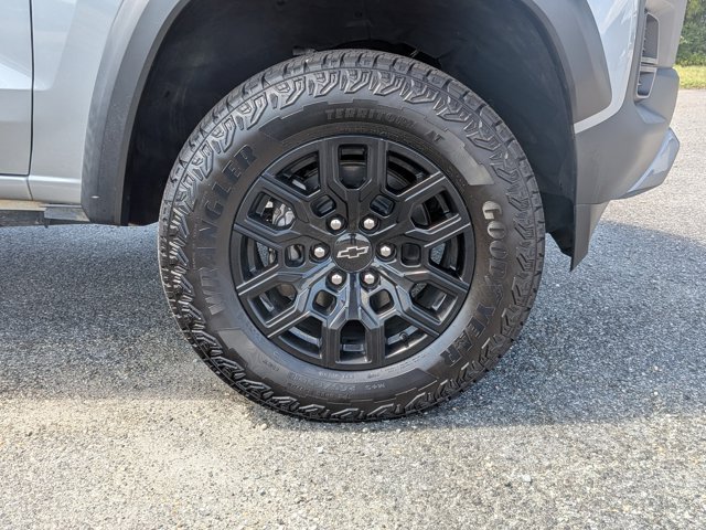 Used 2024 Chevrolet Colorado Trail Boss w/ Advanced Trailering Package AWD/4WD image 11