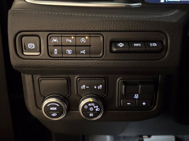 Used 2024 GMC Yukon Denali w/ Advanced Technology Package RWD image 21