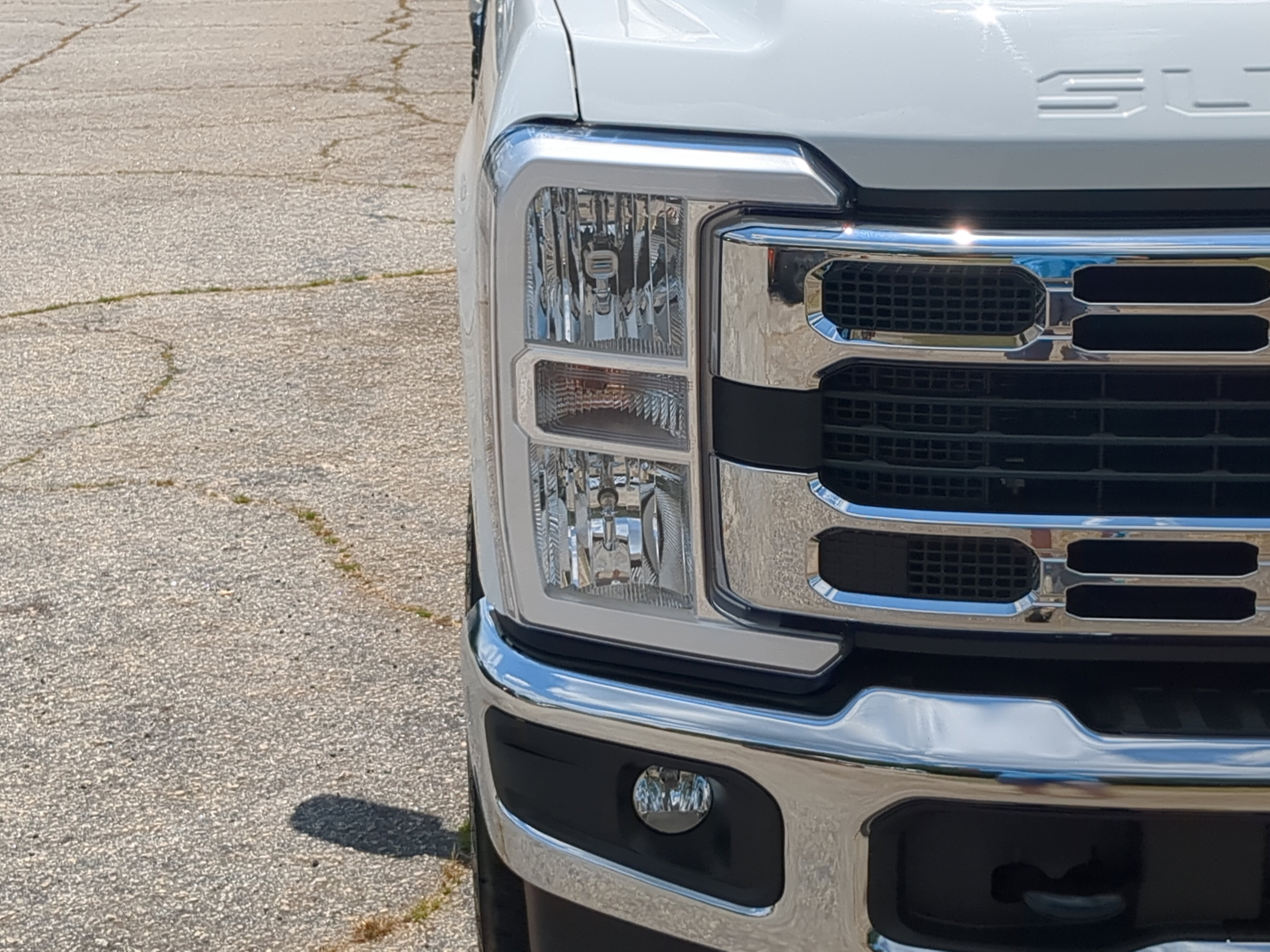 Certified 2025 Ford F250 XLT AWD/4WD image 8