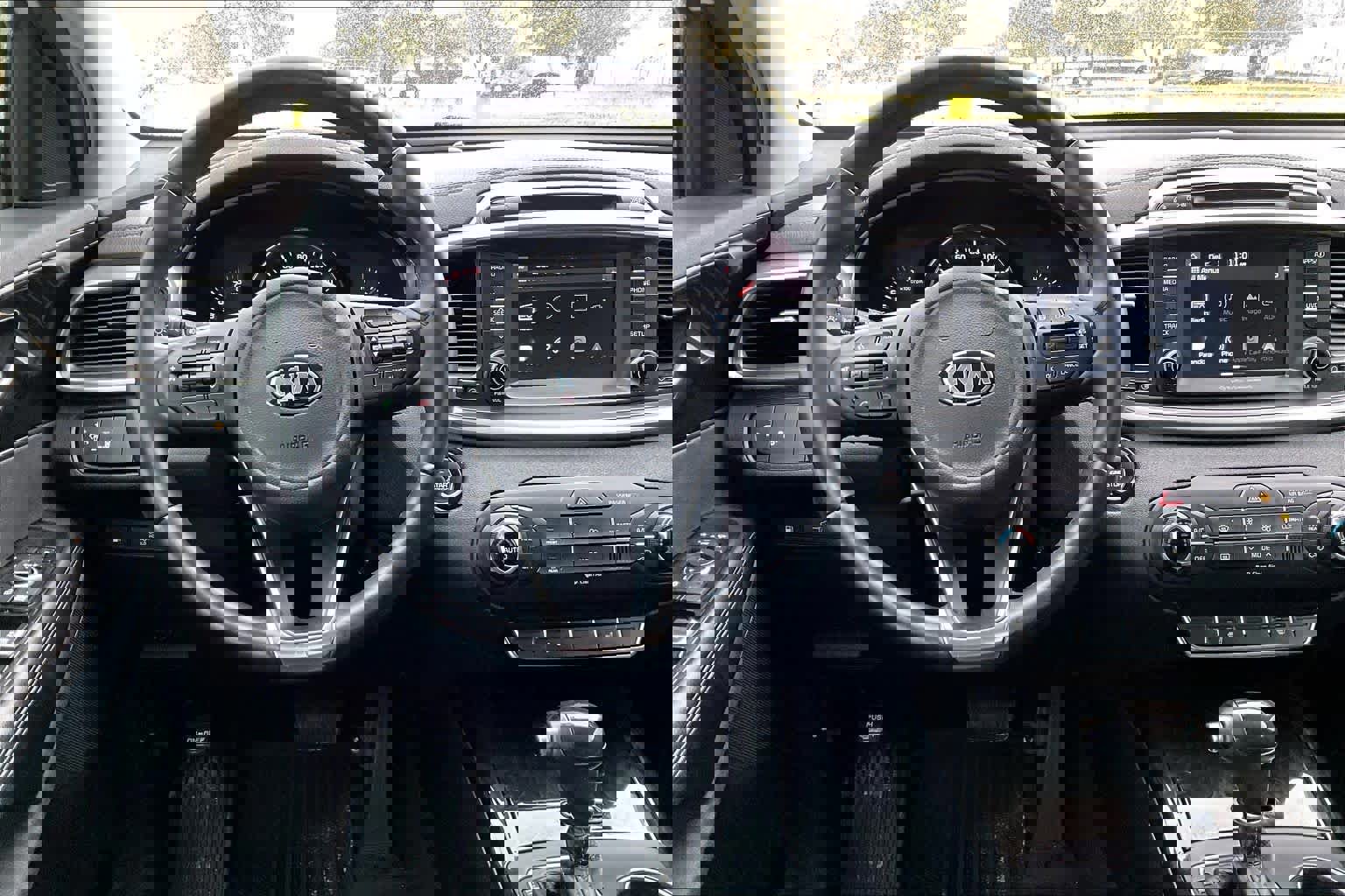 Used 2018 Kia Sorento EX image 8