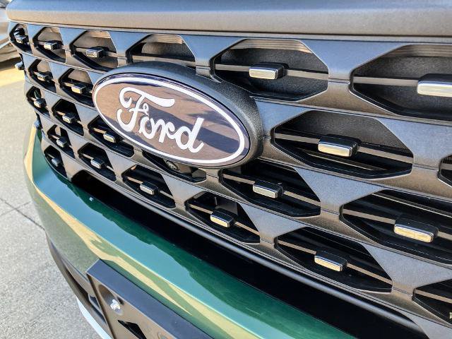 Certified 2025 Ford Maverick Lariat w/ 4K Tow Package AWD/4WD image 12