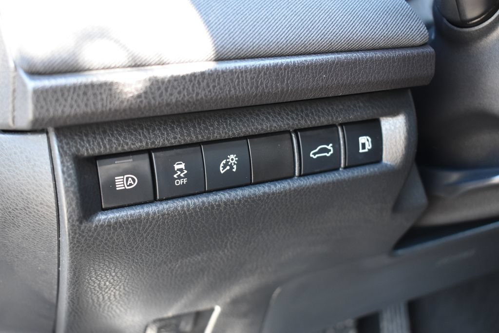 Used 2025 Toyota Camry LE FWD image 25