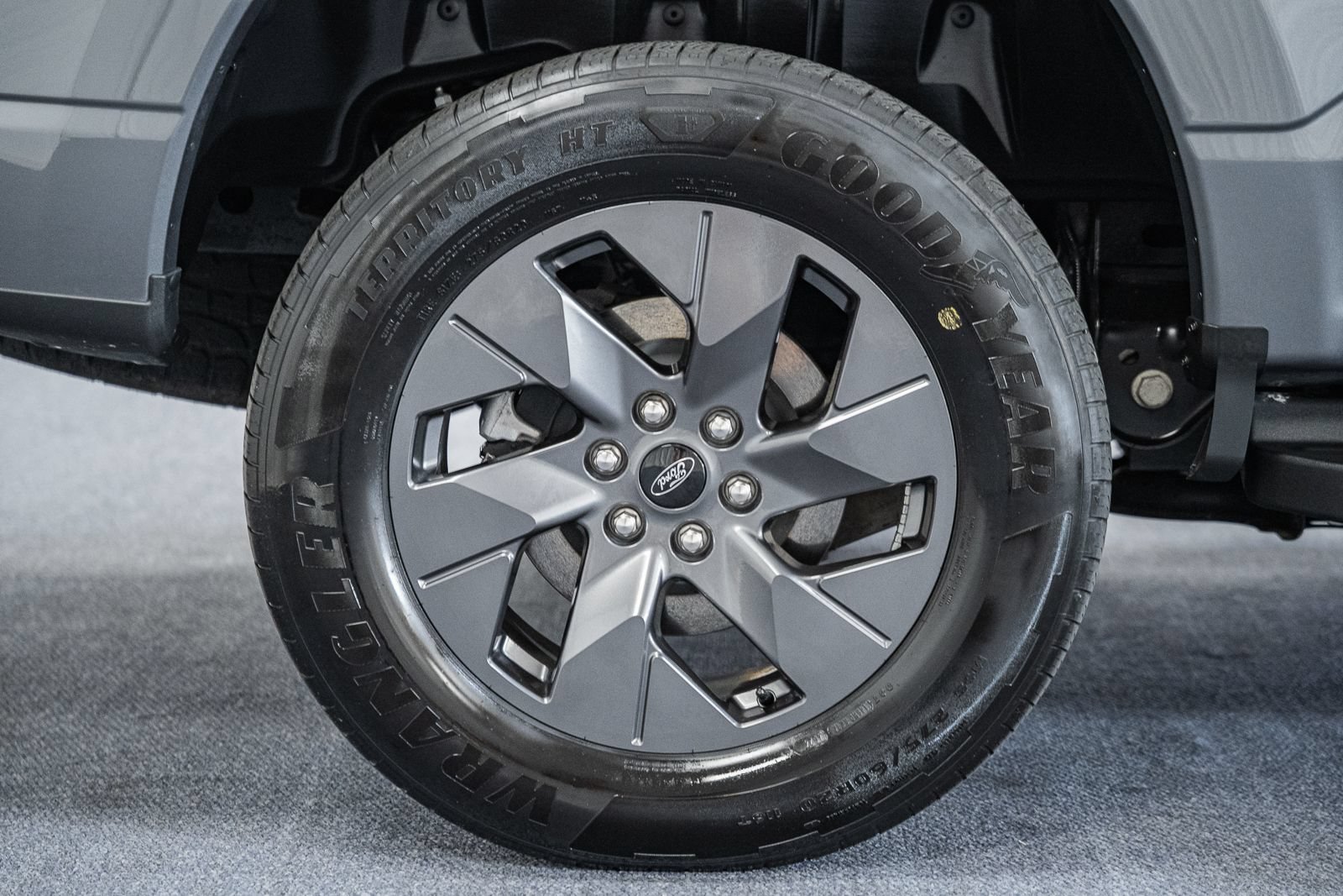 Certified 2025 Ford F150 Lightning Lariat AWD/4WD image 19