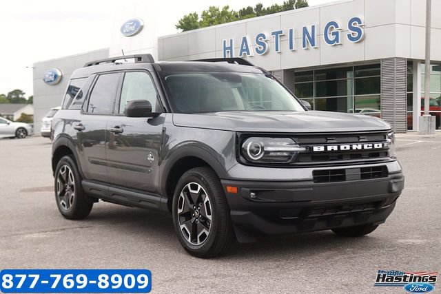Certified 2024 Ford Bronco Sport Outer Banks w/ Tech Package AWD/4WD image 1