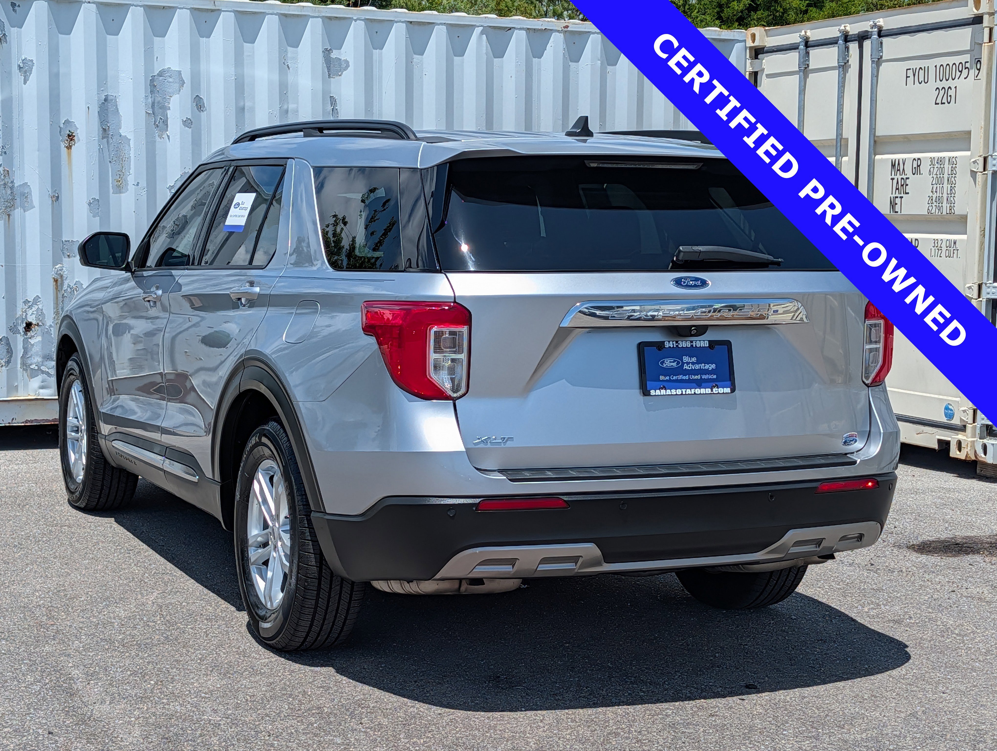 Certified 2021 Ford Explorer XLT w/ Equipment Group 202A RWD image 6