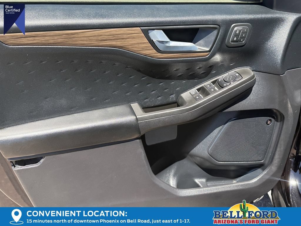 Certified 2020 Ford Escape Titanium FWD image 14