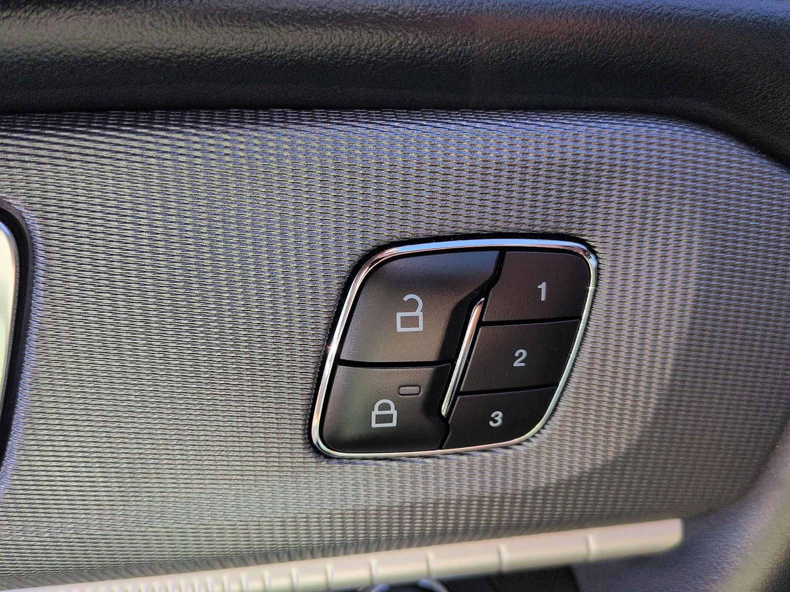 Certified 2026 Ford Explorer ST AWD/4WD image 14