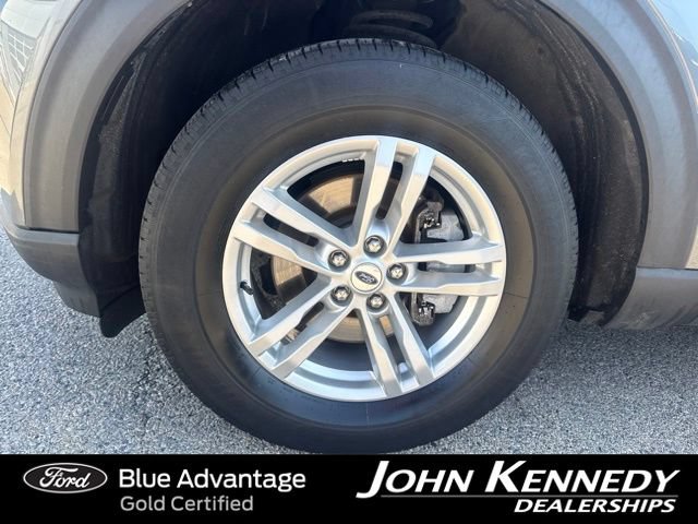Certified 2023 Ford Explorer XLT w/ Equipment Group 202A AWD/4WD image 2