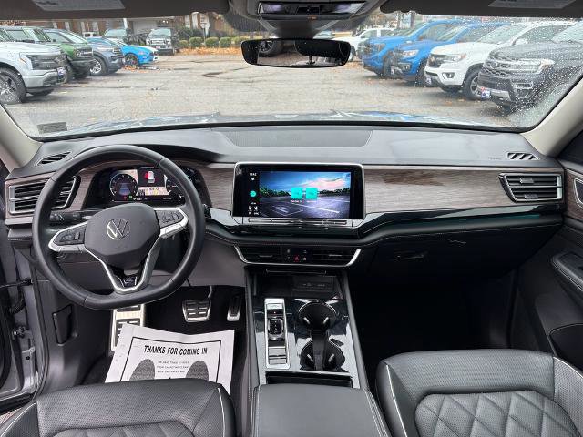 Used 2024 Volkswagen Atlas SEL Premium R-Line image 14