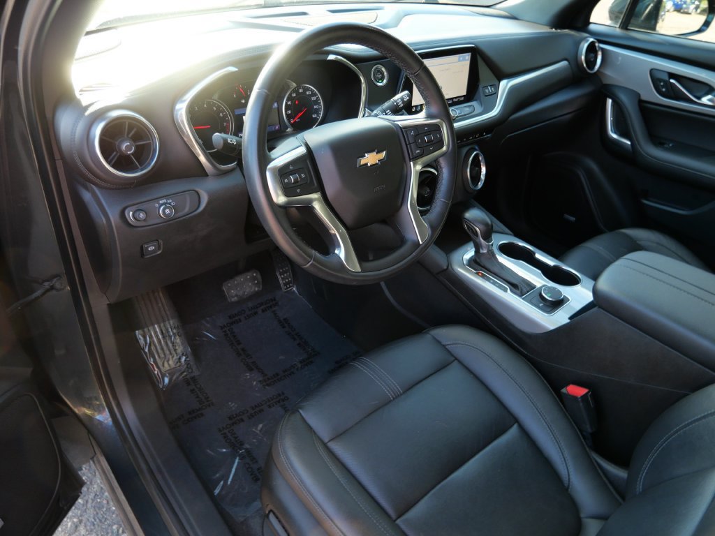 Used 2020 Chevrolet Blazer LT w/ Sound & Technology Package AWD/4WD image 3