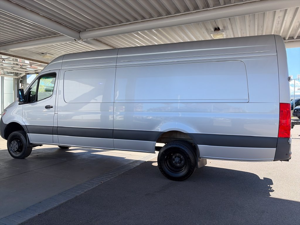 Used 2024 Mercedes-Benz Sprinter 3500 image 4
