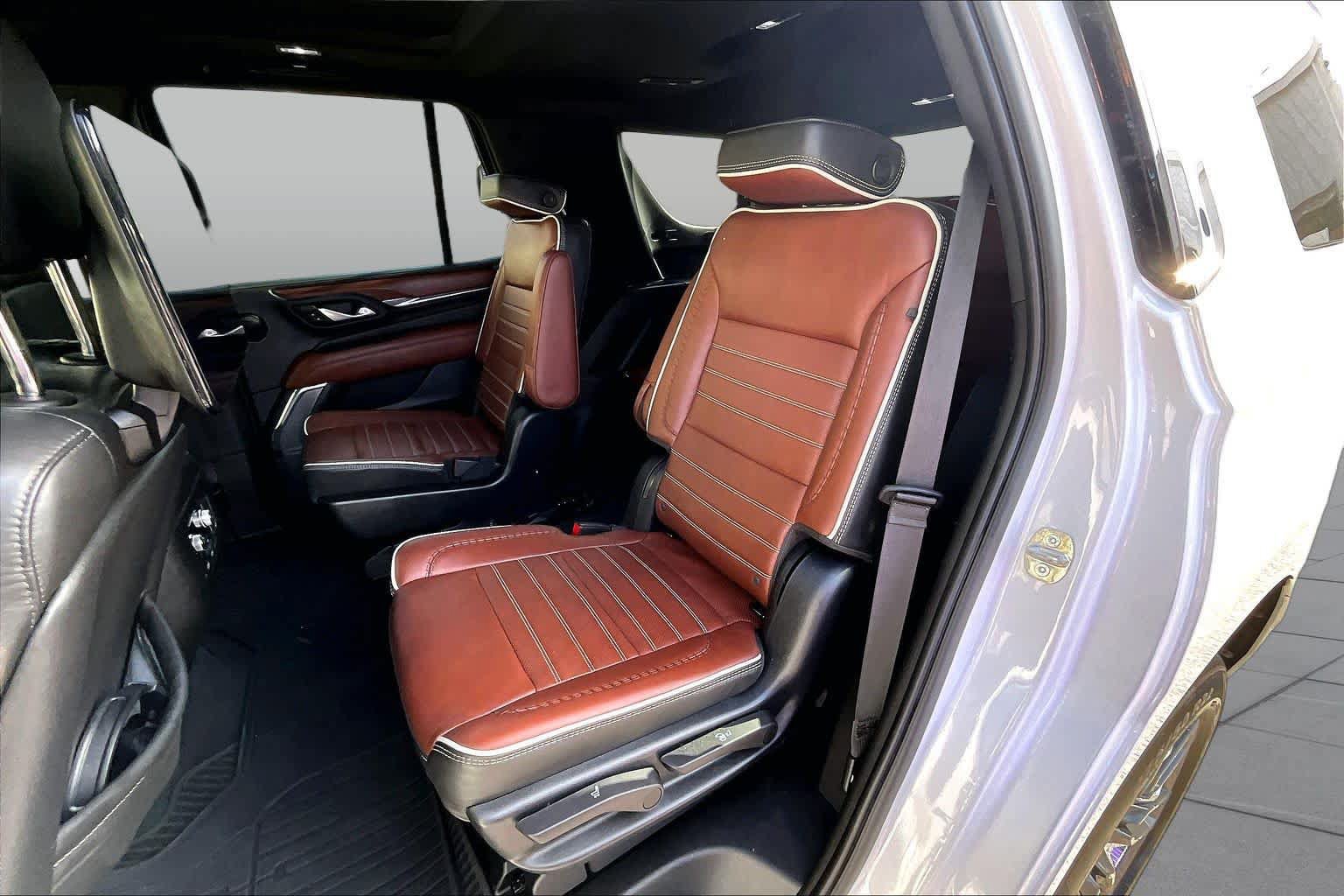 Used 2023 GMC Yukon Denali Ultimate AWD/4WD image 21