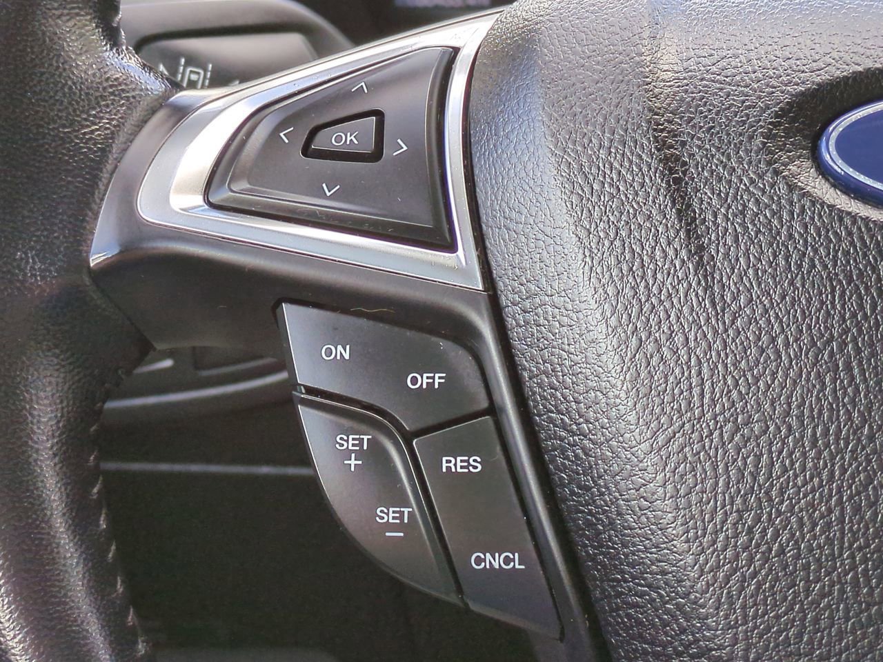 Certified 2023 Ford Edge SEL image 24