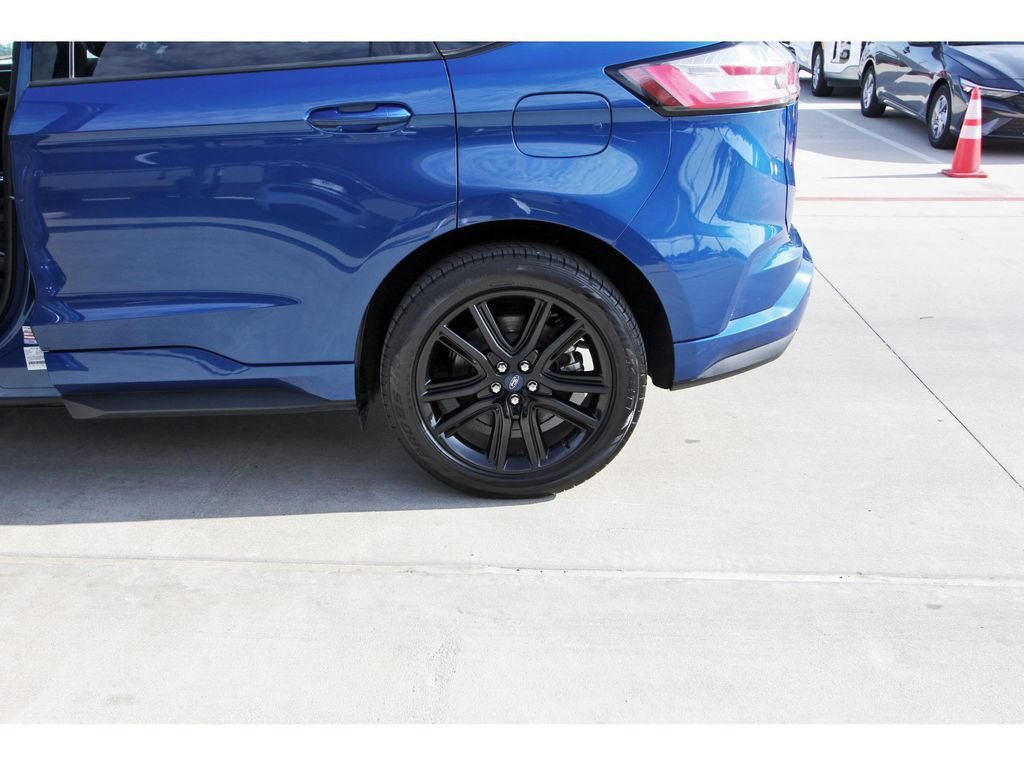 Certified 2024 Ford Edge ST-Line AWD/4WD image 30