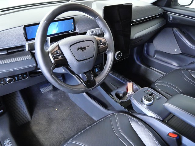 Certified 2023 Ford Mustang Mach-E Premium AWD/4WD image 5