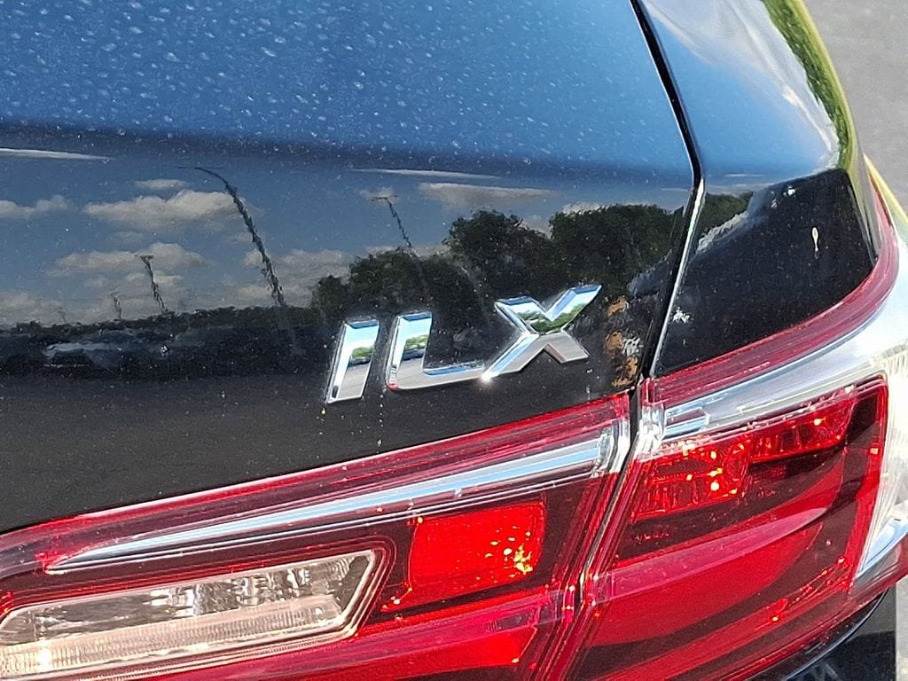 Used 2018 Acura ILX FWD image 29