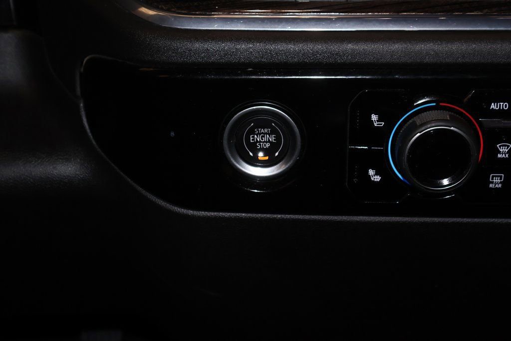 Used 2024 Chevrolet Silverado 1500 LT image 29