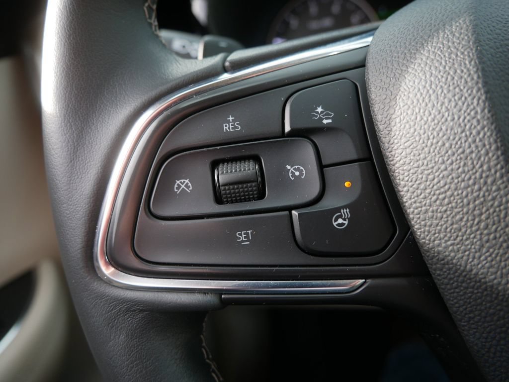 Used 2023 Buick Envision Essence AWD/4WD image 21
