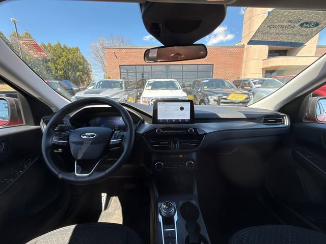 Certified 2024 Ford Escape Active AWD/4WD image 16