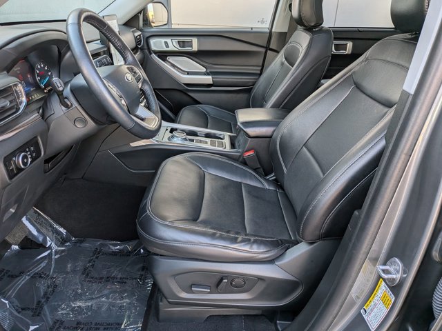 Certified 2023 Ford Explorer Limited w/ Limited Technology Package image 16