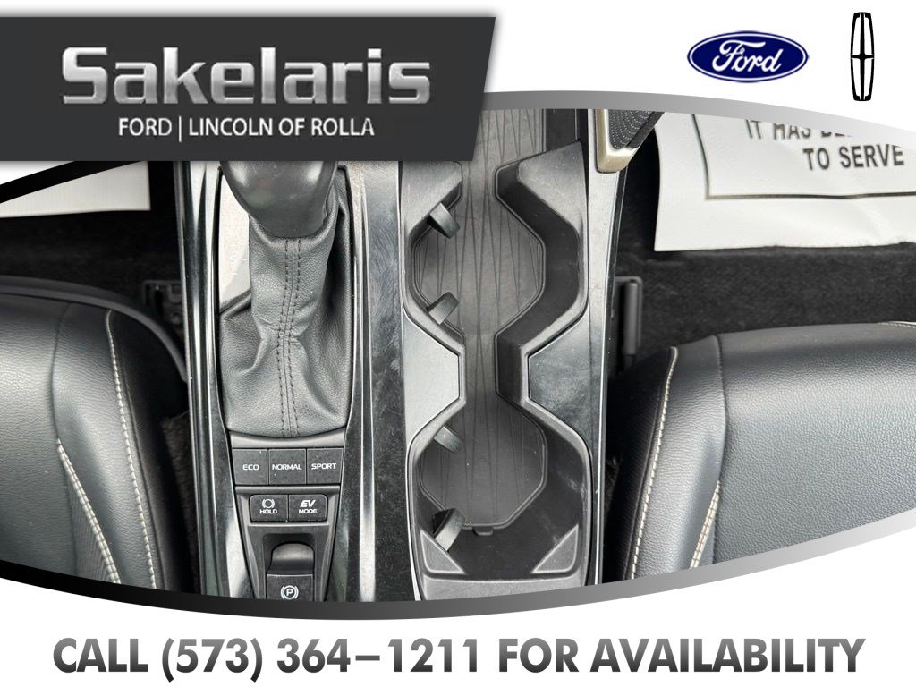 Used 2025 Toyota Camry SE FWD image 26