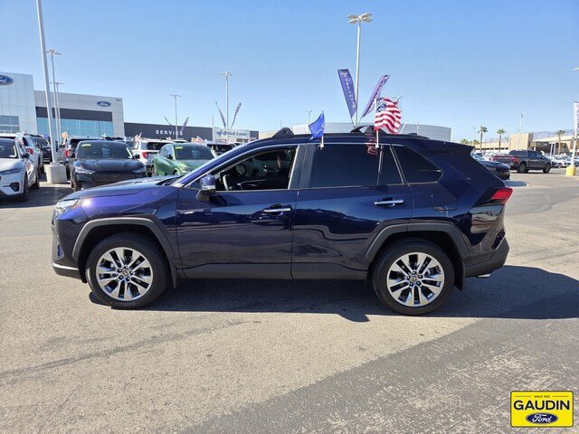 Used 2025 Toyota RAV4 Limited w/ Advanced Technology Package AWD/4WD image 4