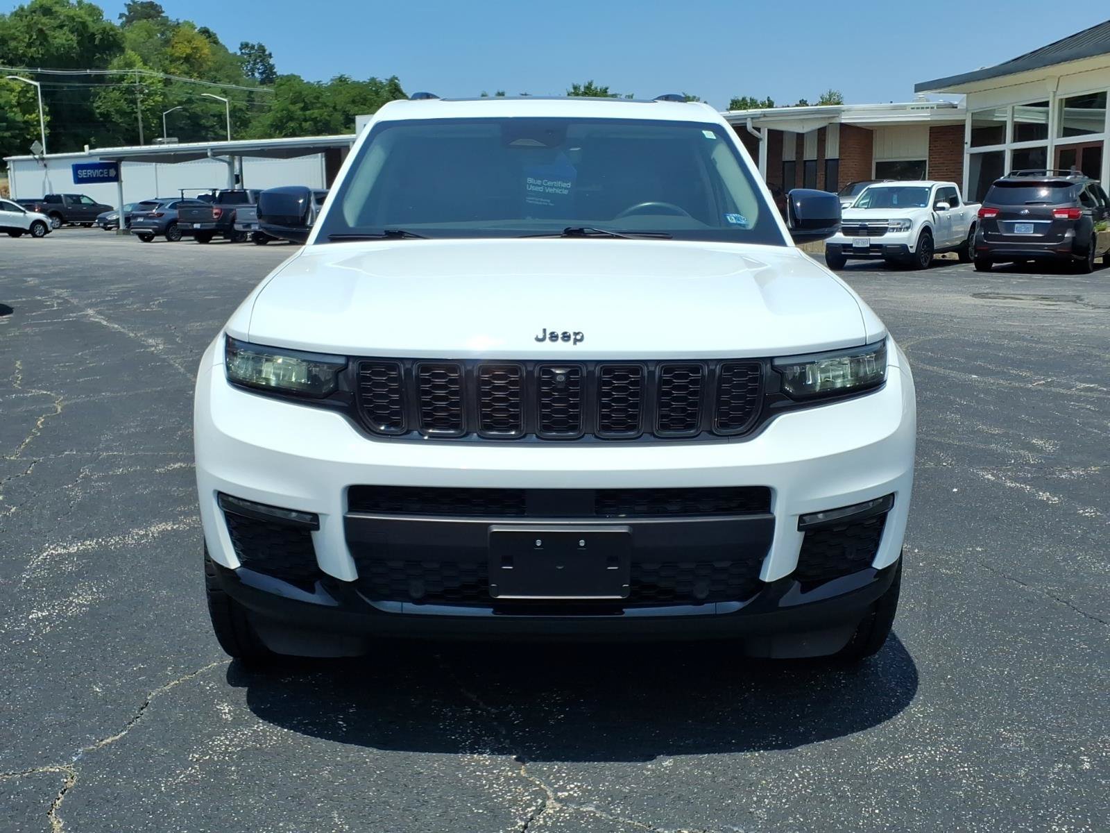 Used 2022 Jeep Grand Cherokee L Limited w/ Luxury Tech Group II AWD/4WD image 3