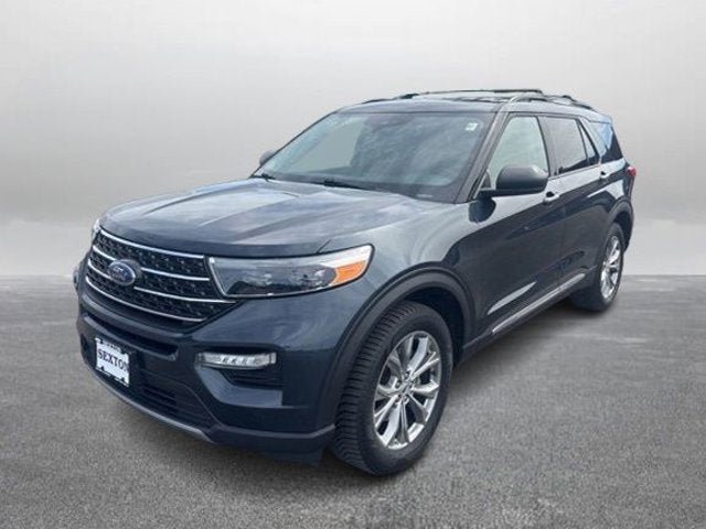 Certified 2023 Ford Explorer XLT w/ Equipment Group 202A AWD/4WD image 1