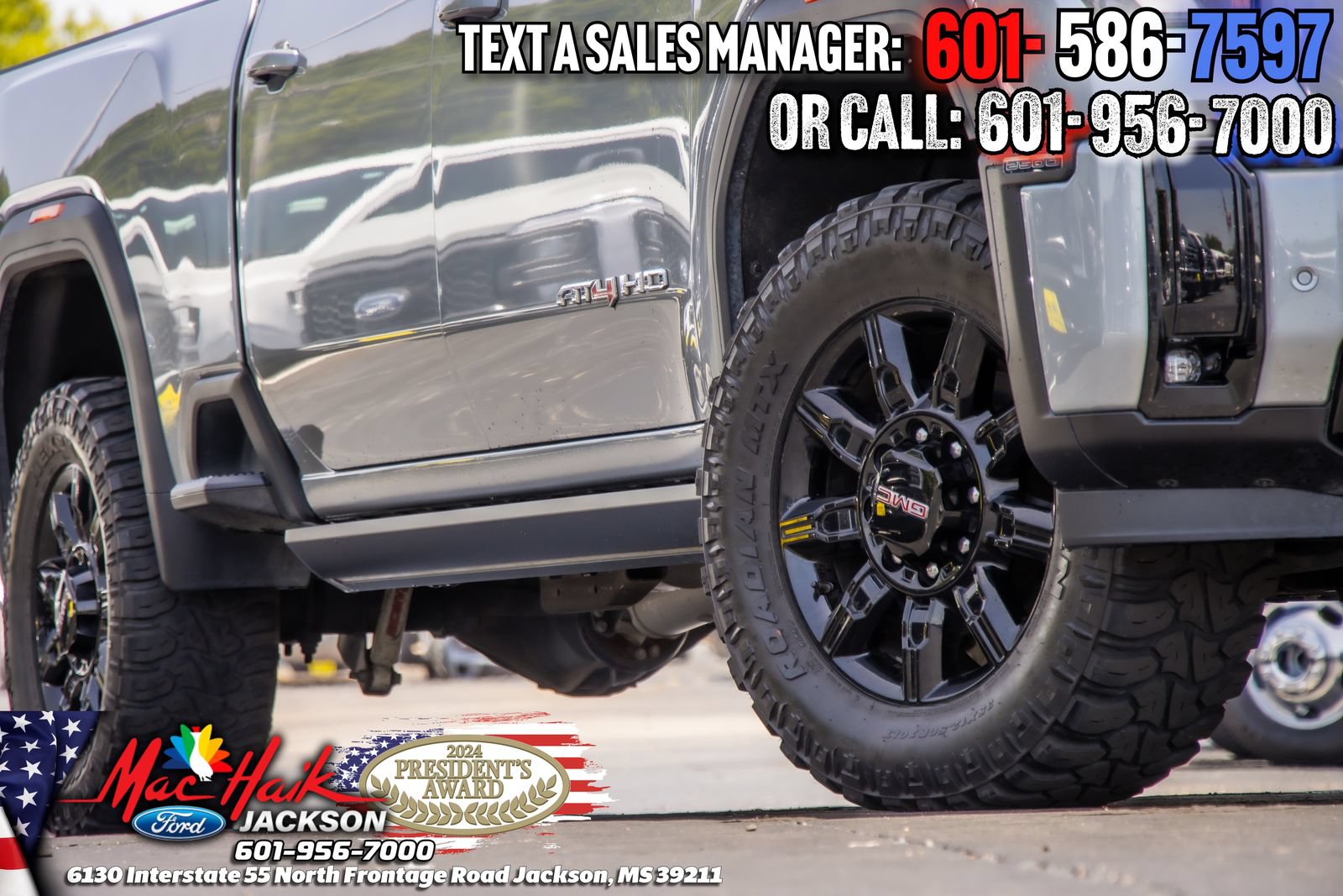 Used 2025 GMC Sierra 2500 AT4 w/ AT4 Premium Plus Package AWD/4WD image 2