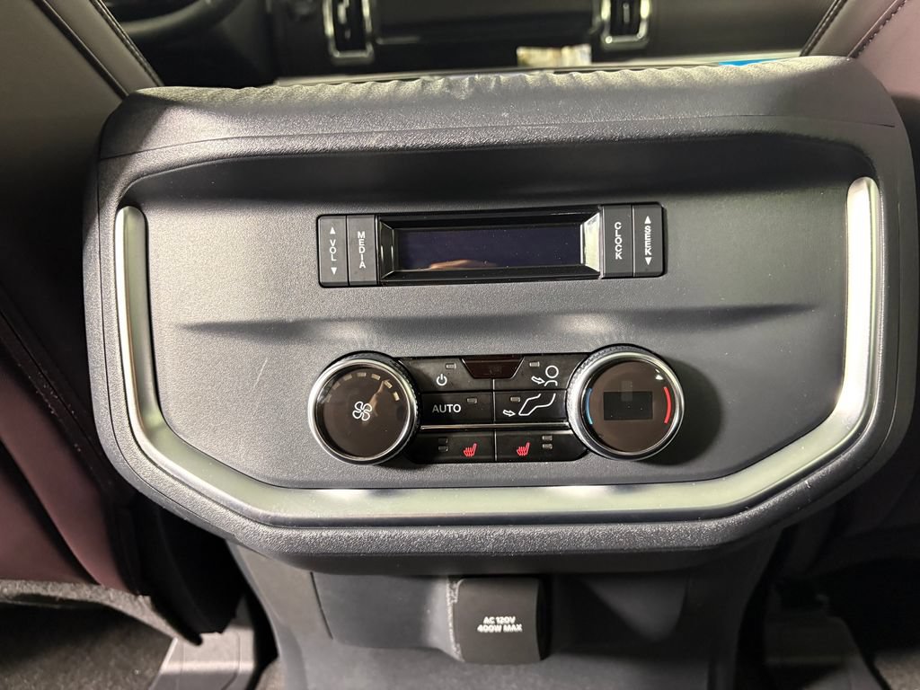 Certified 2026 Ford Expedition Max Platinum w/ Platinum Ultimate Package AWD/4WD image 30
